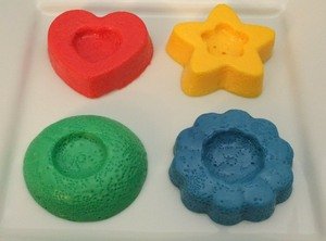 Liquid_egg whites_Colored_red_yellow_green_blue_multiple_shapes